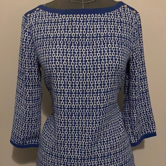 *SOLD* Printed Bananna Republic blouse gold button - Picture 1 of 6